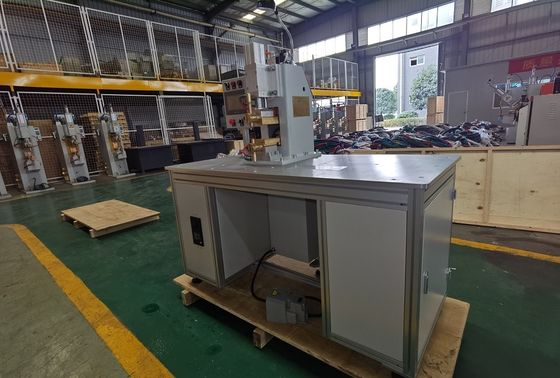 Πλατφόρμα Spot Welder Τραπέζιος τύπος μηχανής συγκόλλησης για ηλεκτρονικά εξαρτήματα